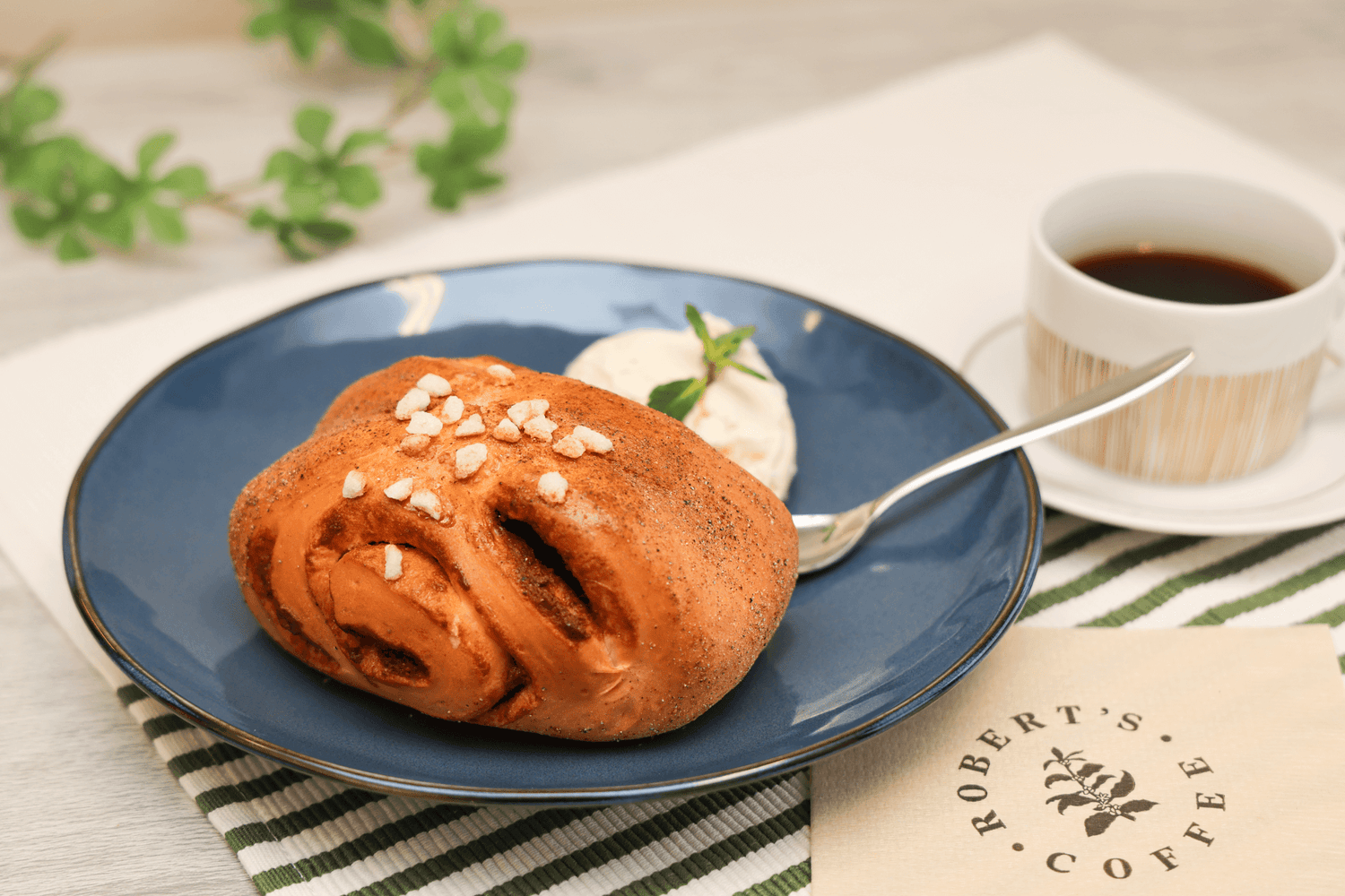 シナモンコーヒー様　BACK DROP がま口　新品未使用 サニパックと暮らそうキャンペーン『サニパック応援団長 シナモロール